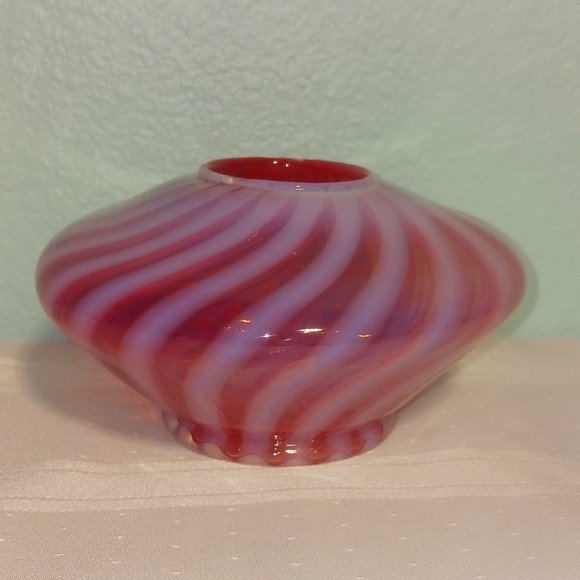 Vintage Fenton Cranberry Opalescent Spiral Optic Vase  ca. 1930's - Picture 1 of 5